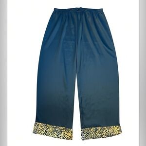 Natori Classics Women’s Black and Leopard Sleepwear PJs Size XL